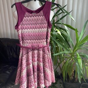 NWOT Beautees fit and flare sleeveless dress for girls size 12 with belt